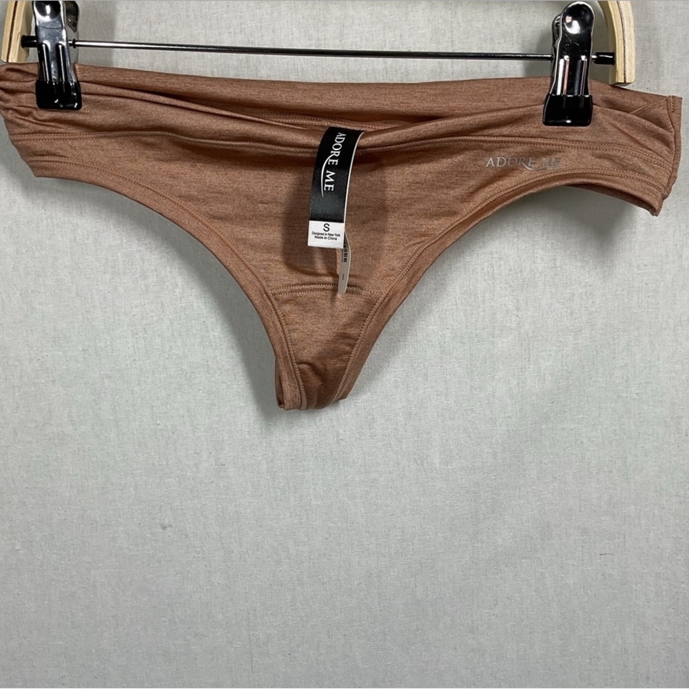Adore Me Neutral Seamless Thong in Size Small NWT